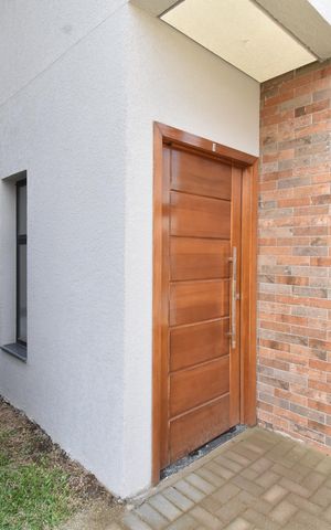 Casa de condomínio à venda com 109m², 3 quartos e 2 vagasÁrea externa