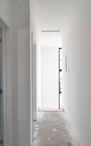 Casa de condomínio à venda com 109m², 3 quartos e 2 vagasCorredor/Escadas
