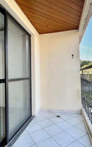 Apartamento para alugar com 85m², 3 quartos e 2 vagas Apartamento para alugar com 85m², 3 quartos e 2 vagasVaranda
