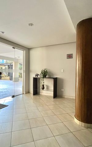 Apartamento para alugar com 85m², 3 quartos e 2 vagas Apartamento para alugar com 85m², 3 quartos e 2 vagasHall social