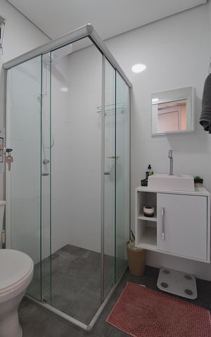 Apartamento à venda com 105m², 2 quartos e 1 vaga Apartamento à venda com 105m², 2 quartos e 1 vagaBanheiro Social