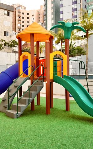 Apartamento à venda com 100m², 3 quartos e 2 vagasÁrea comum - Playground
