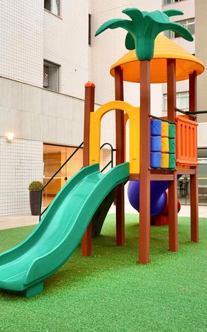 Apartamento à venda com 100m², 3 quartos e 2 vagasÁrea comum - Playground