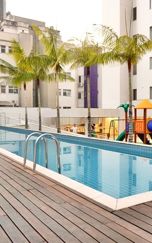 Apartamento à venda com 100m², 3 quartos e 2 vagasÁrea comum - Piscina