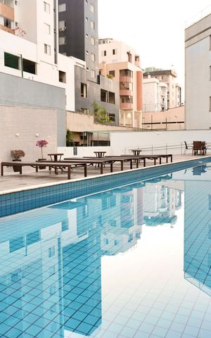 Apartamento à venda com 100m², 3 quartos e 2 vagasÁrea comum - Piscina