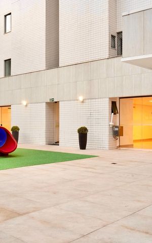 Apartamento à venda com 100m², 3 quartos e 2 vagasÁrea comum - Playground