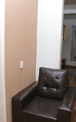 Casa à venda com 340m², 4 quartos e 5 vagas Casa à venda com 340m², 4 quartos e 5 vagasSala