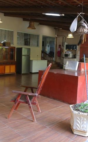Casa à venda com 340m², 4 quartos e 5 vagas Casa à venda com 340m², 4 quartos e 5 vagasÁrea comum