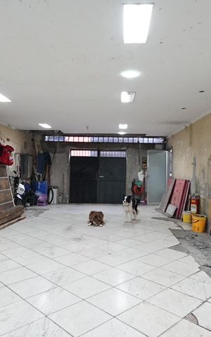 Casa à venda com 340m², 3 quartos e 6 vagasGaragem