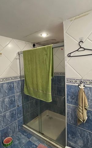 Casa à venda com 320m², 4 quartos e 2 vagasBanheiro 2