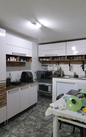 Casa à venda com 213m², 4 quartos e 1 vagaCozinha