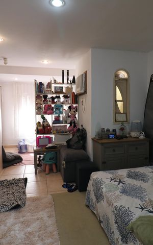 Casa à venda com 213m², 4 quartos e 1 vagaSuíte 1