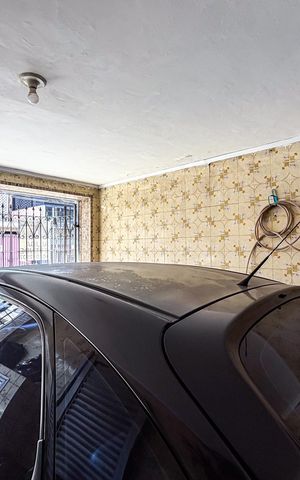 Casa à venda com 122m², 2 quartos e 1 vaga Casa à venda com 122m², 2 quartos e 1 vagaGaragem