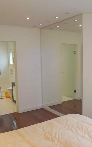 Casa de condomínio à venda com 420m², 5 quartos e 3 vagas Casa de condomínio à venda com 420m², 5 quartos e 3 vagasSuite 4