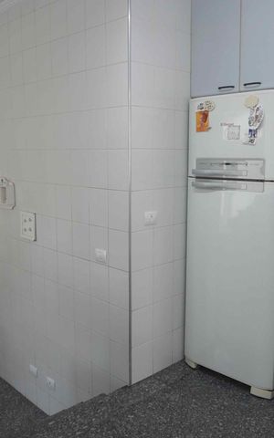 Casa de condomínio à venda com 420m², 5 quartos e 3 vagas Casa de condomínio à venda com 420m², 5 quartos e 3 vagasCozinha