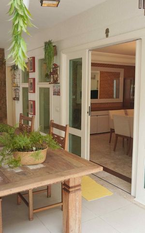 Casa de condomínio à venda com 420m², 5 quartos e 3 vagas Casa de condomínio à venda com 420m², 5 quartos e 3 vagasÁrea gourmet