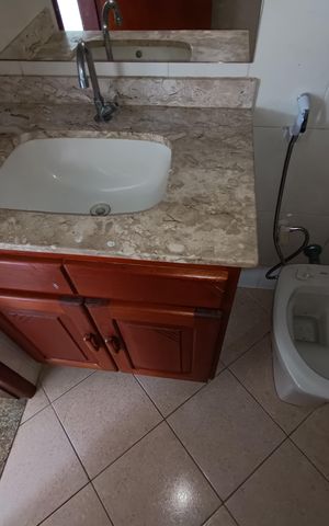 Apartamento para alugar com 130m², 4 quartos e 1 vaga Apartamento para alugar com 130m², 4 quartos e 1 vagaBANHEIRO 2 LAVABO