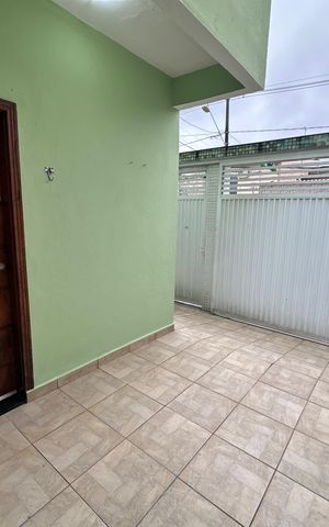 Casa para alugar com 83m², 2 quartos e 1 vaga Casa para alugar com 83m², 2 quartos e 1 vagaGaragem