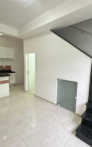 Casa para alugar com 83m², 2 quartos e 1 vaga Casa para alugar com 83m², 2 quartos e 1 vagaSala