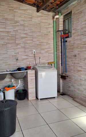 Casa à venda com 200m², 3 quartos e 1 vaga Casa à venda com 200m², 3 quartos e 1 vagaÁrea de serviço