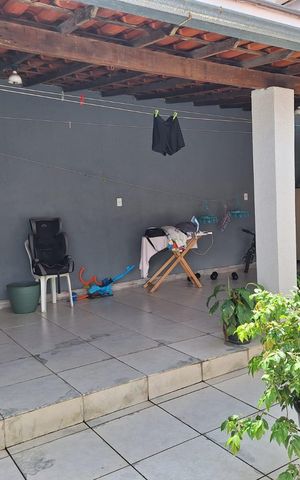 Casa à venda com 200m², 3 quartos e 1 vaga Casa à venda com 200m², 3 quartos e 1 vagaÁrea externa
