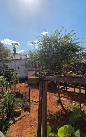 Casa à venda com 96m², 3 quartos e 1 vaga
