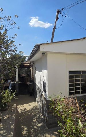 Casa à venda com 96m², 3 quartos e 1 vaga