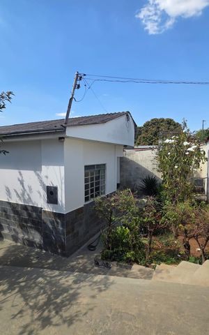 Casa à venda com 96m², 3 quartos e 1 vaga