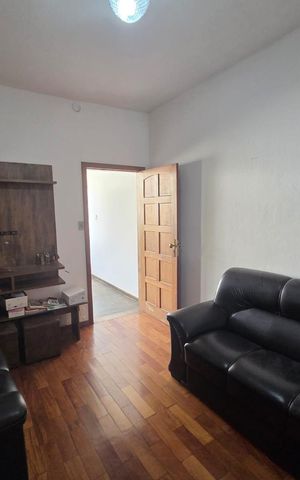 Casa à venda com 96m², 3 quartos e 1 vaga