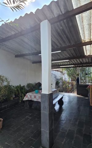 Casa à venda com 96m², 3 quartos e 1 vaga