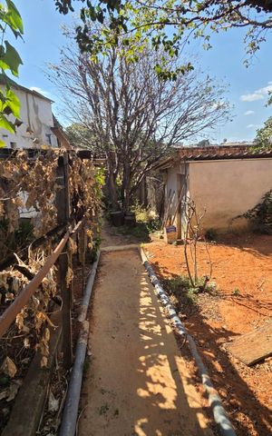 Casa à venda com 96m², 3 quartos e 1 vaga