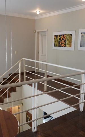 Casa de condomínio à venda com 450m², 4 quartos e 4 vagasPiso superior