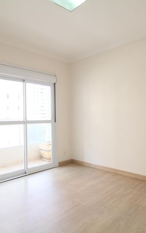 Apartamento à venda com 161m², 3 quartos e 3 vagasSuíte 1