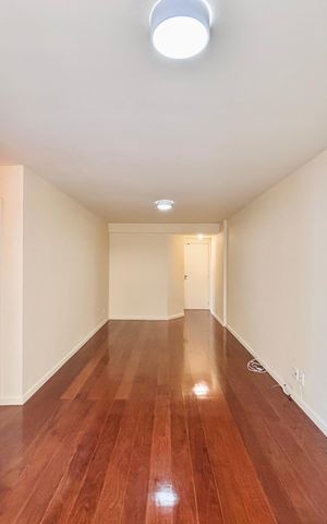 Apartamento para alugar com 90m², 2 quartos e 1 vaga