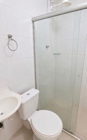 Casa de condomínio à venda com 65m², 2 quartos e 1 vaga Casa de condomínio à venda com 65m², 2 quartos e 1 vagaBanheiro