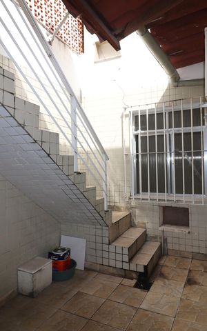Apartamento para alugar com 120m², 2 quartos e sem vagaVaranda