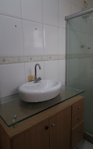 Apartamento para alugar com 120m², 2 quartos e sem vagaBanheiro