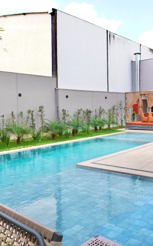Apartamento à venda com 62m², 3 quartos e 2 vagas Apartamento à venda com 62m², 3 quartos e 2 vagasÁrea comum - Piscina
