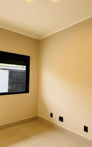 Casa para alugar com 260m², 3 quartos e 4 vagas