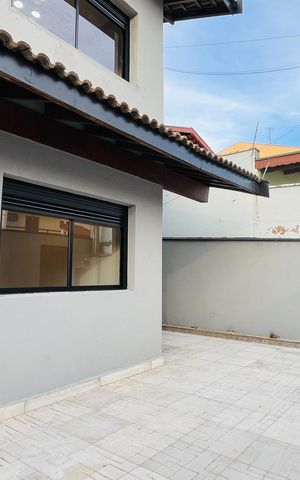 Casa para alugar com 260m², 3 quartos e 4 vagas