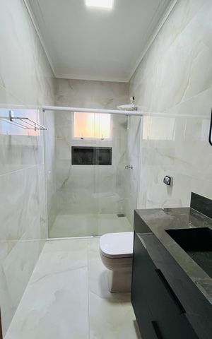 Casa para alugar com 260m², 3 quartos e 4 vagas