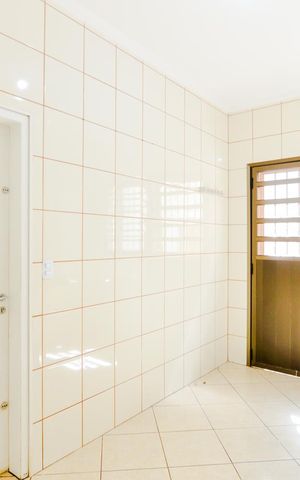 Casa para alugar com 250m², 4 quartos e 4 vagasÁrea de Serviço