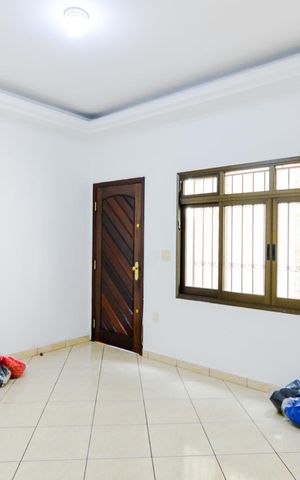 Casa para alugar com 250m², 4 quartos e 4 vagasSala