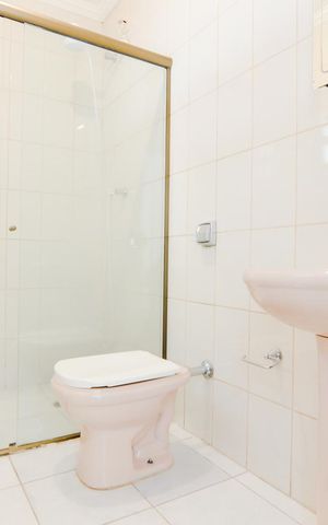 Casa para alugar com 250m², 4 quartos e 4 vagasBanheiro da Edícula 