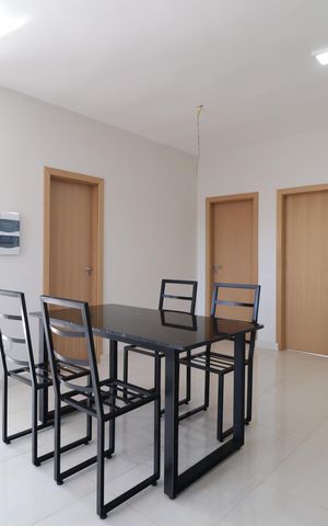 Apartamento para alugar com 80m², 2 quartos e 2 vagasSala