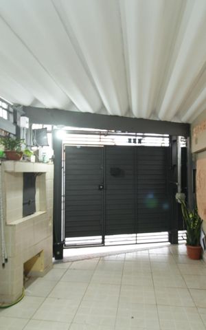 Casa para alugar com 125m², 2 quartos e 1 vaga Casa para alugar com 125m², 2 quartos e 1 vagaGaragem