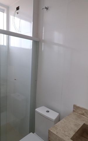 Apartamento para alugar com 80m², 2 quartos e 2 vagasBanheiro do Quarto 1