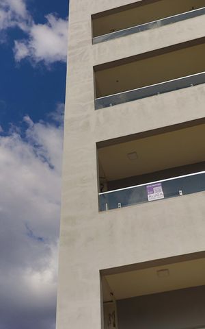 Apartamento para alugar com 80m², 2 quartos e 2 vagasPlaquinha