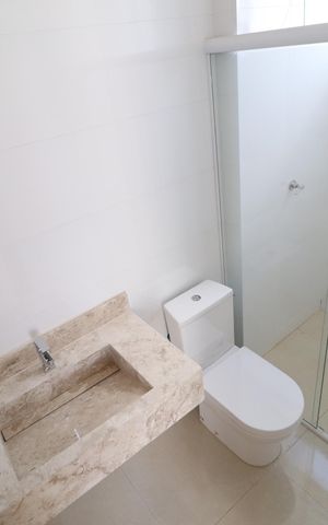 Apartamento para alugar com 80m², 2 quartos e 2 vagasBanheiro do Quarto 2