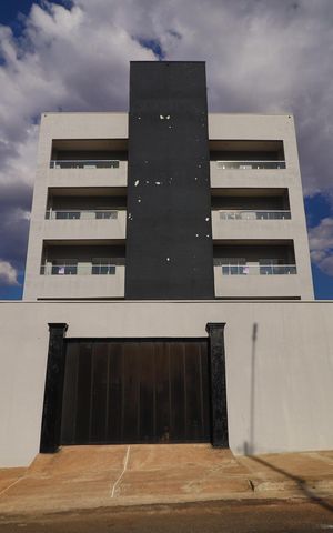 Apartamento para alugar com 80m², 2 quartos e 2 vagasFachada